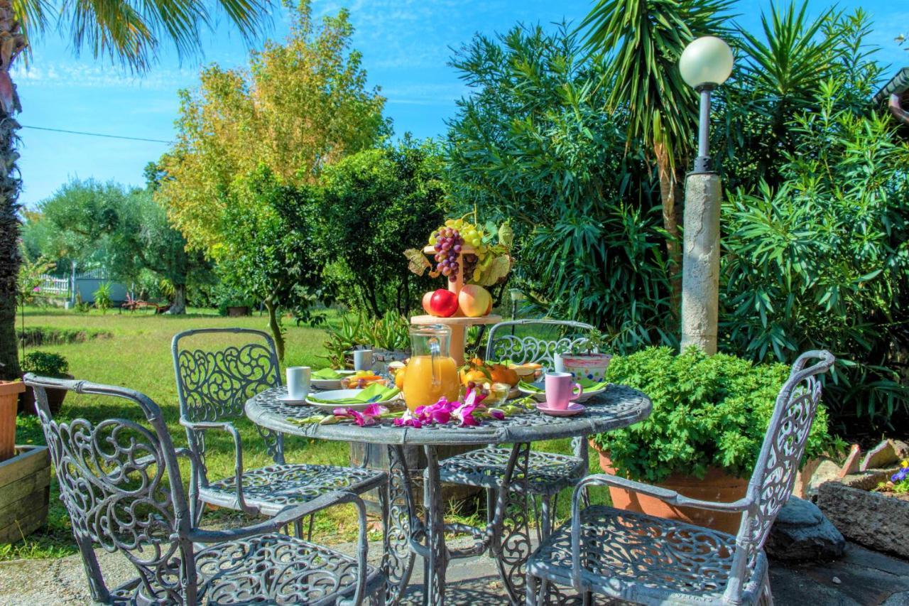 Hostly - Country House Donoratico - Only For Families Екстериор снимка
