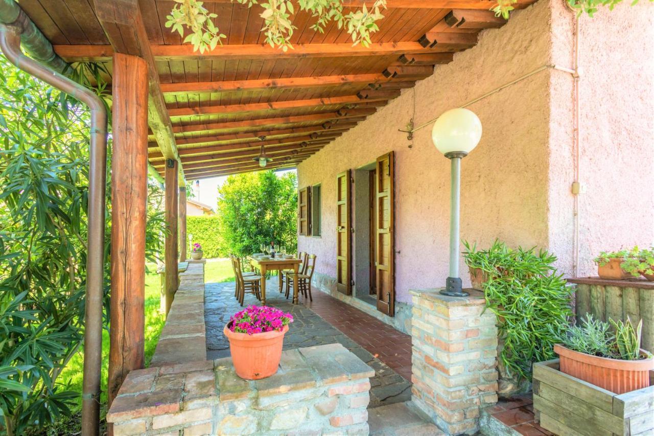 Hostly - Country House Donoratico - Only For Families Екстериор снимка